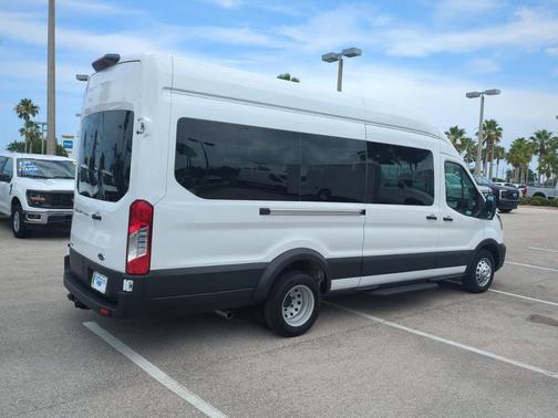 2025 Ford Transit-350 XL