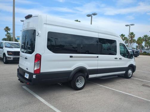 2025 Ford Transit-350 XL