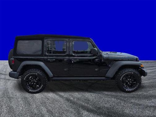 Black Clearcoat 2022 Jeep Wrangler Unlimited Sport