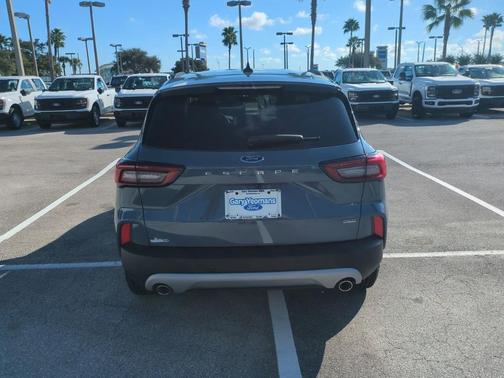 2026 Ford Escape SE
