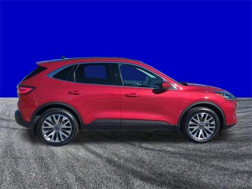 2022 Ford Escape Titanium