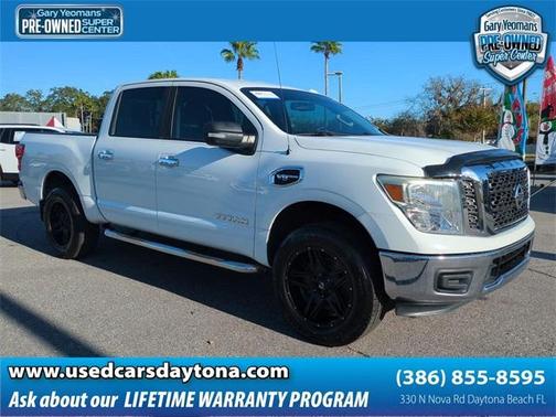 2017 Nissan Titan SV