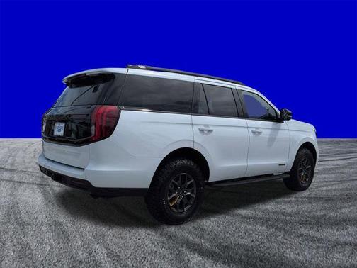 Oxford White 2026 Ford Expedition Tremor