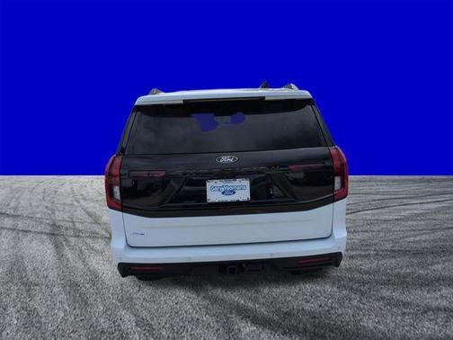 Oxford White 2026 Ford Expedition Tremor