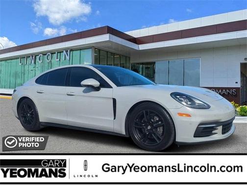 2018 Porsche Panamera 4