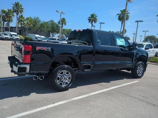 2025 Ford F-350 Lariat Super Duty