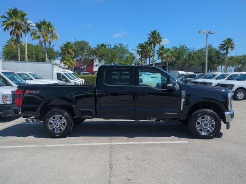 2025 Ford F-350 Lariat Super Duty
