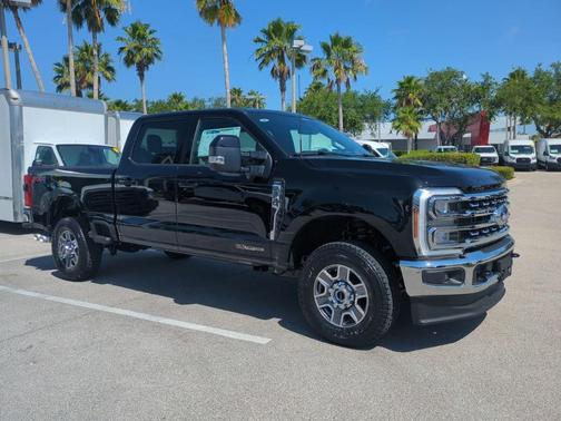 2025 Ford F-350 Lariat Super Duty