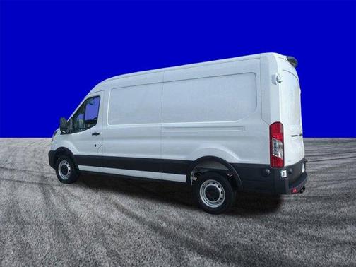 2026 Ford Transit-250 148 WB Medium Roof Cargo