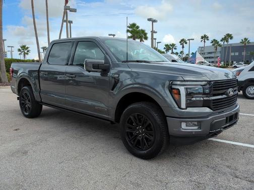 2025 Ford F-150 Platinum