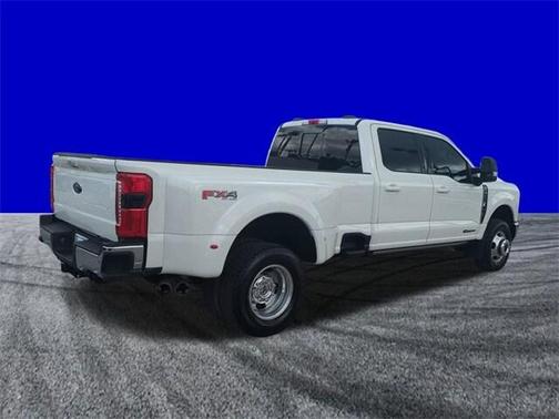 2024 Ford F-350 Lariat Super Duty