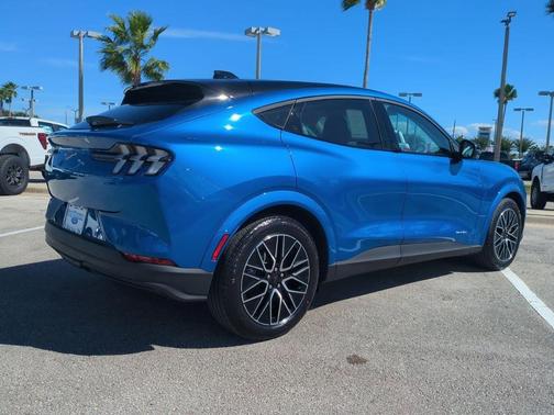 2025 Ford Mustang Mach-E Premium