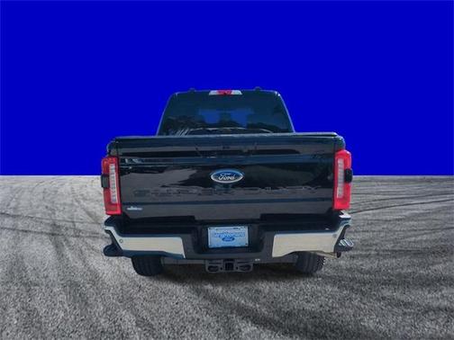 2025 Ford F-350 Lariat Super Duty