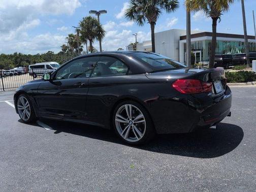 Black Sapphire Metallic 2017 BMW 440 i