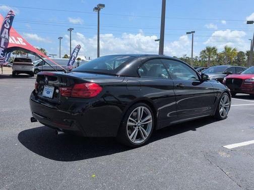 Black Sapphire Metallic 2017 BMW 440 i