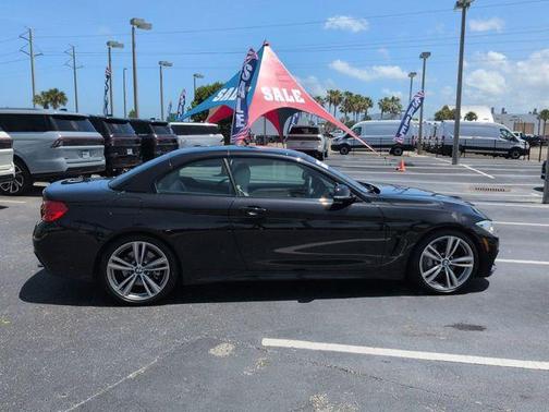 Black Sapphire Metallic 2017 BMW 440 i