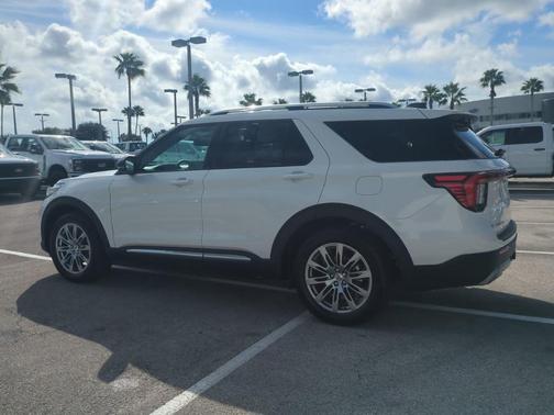 2025 Ford Explorer Platinum