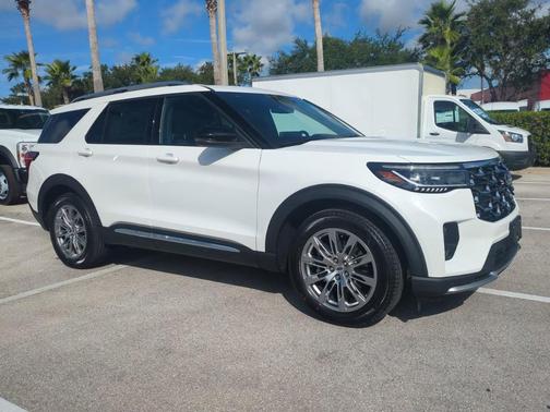2025 Ford Explorer Platinum