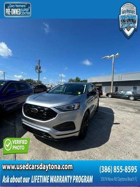 Silver Metallic 2022 Ford Edge SE