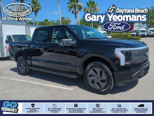 2025 Ford F-150 Lightning Flash