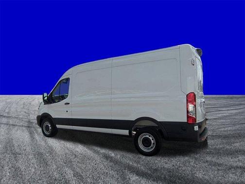 2025 Ford Transit-250 148 WB Medium Roof Cargo