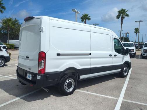 2025 Ford Transit-250 148 WB Medium Roof Cargo