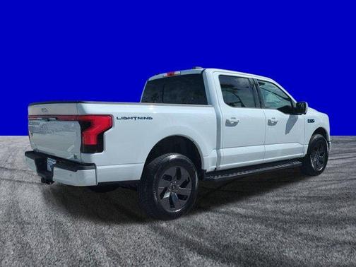 2025 Ford F-150 Lightning LARIAT