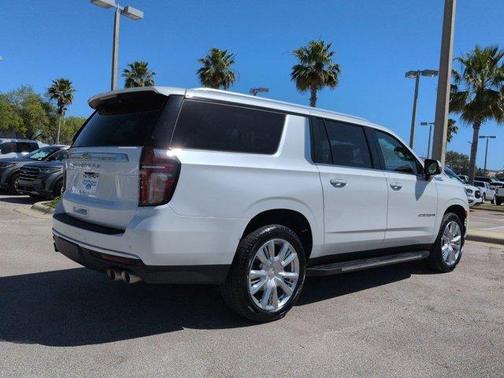Pearl 2022 Chevrolet Suburban High Country