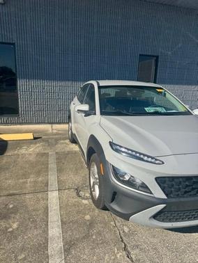 2022 Hyundai KONA SE