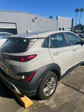 2022 Hyundai KONA SE
