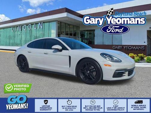 2018 Porsche Panamera Base