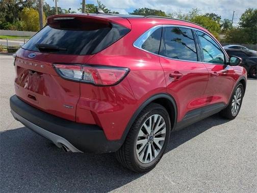 2020 Ford Escape Titanium Hybrid