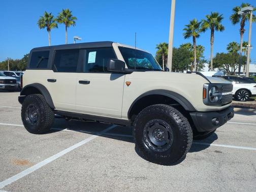 2025 Ford Bronco Badlands