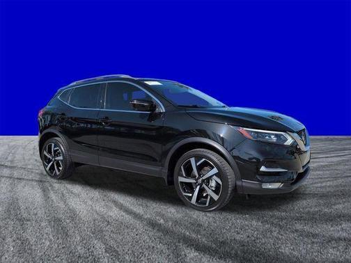 2022 Nissan Rogue Sport SL