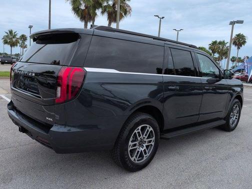 CB 2026 Ford Expedition Max Active