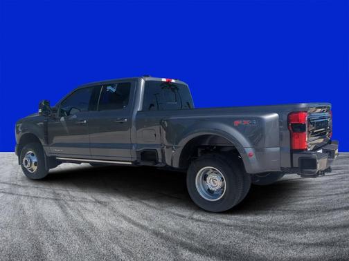 2025 Ford F-350 Platinum