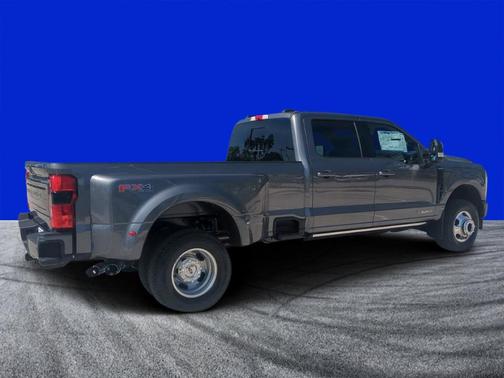 2025 Ford F-350 Platinum