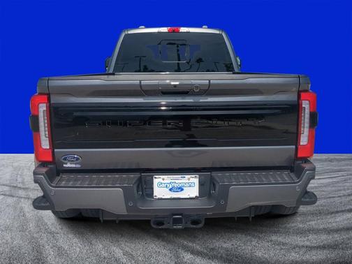 2025 Ford F-350 Platinum