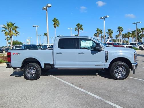2025 Ford F-350 Lariat Super Duty