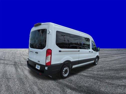 Oxford White 2026 Ford Transit-350
