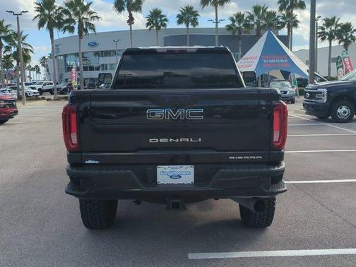 2021 GMC Sierra 2500 Denali