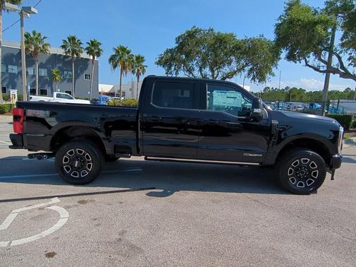 2025 Ford F-250 Platinum