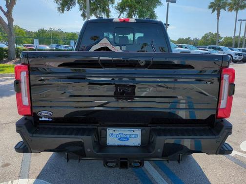2025 Ford F-250 Platinum