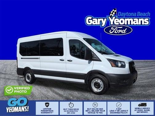 Oxford White 2026 Ford Transit-350