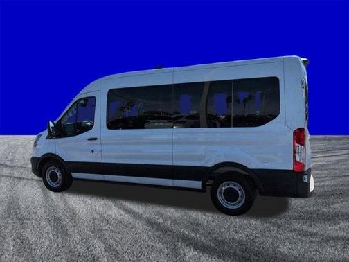 Oxford White 2026 Ford Transit-350