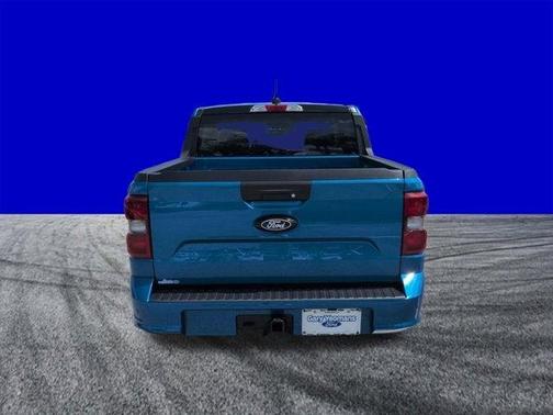 Blue 2026 Ford Maverick Lobo Standard
