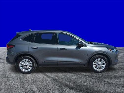 2026 Ford Escape SE
