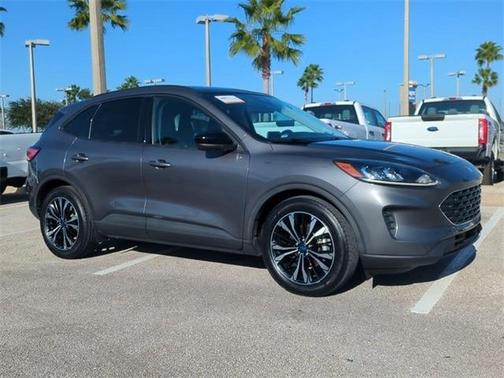 2022 Ford Escape SE