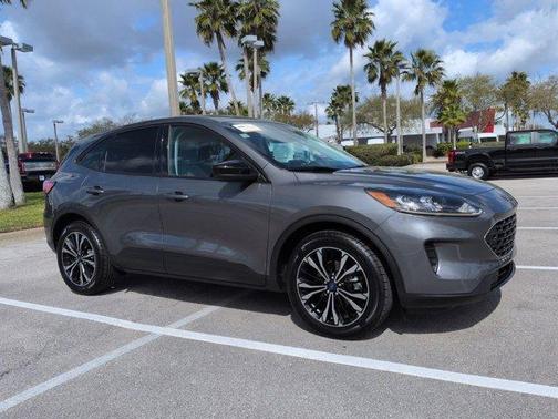 2022 Ford Escape SE