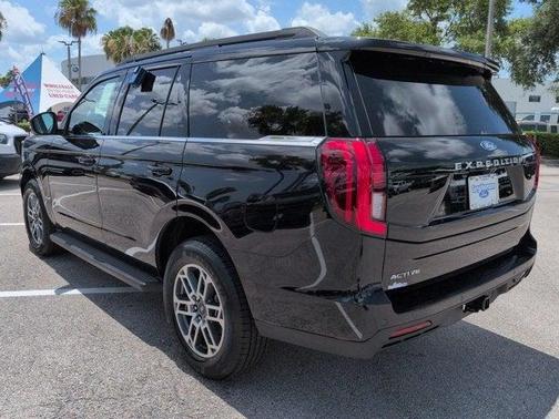 Black Metallic 2026 Ford Expedition Active